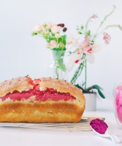 Baked bread with pitaya superfood powder